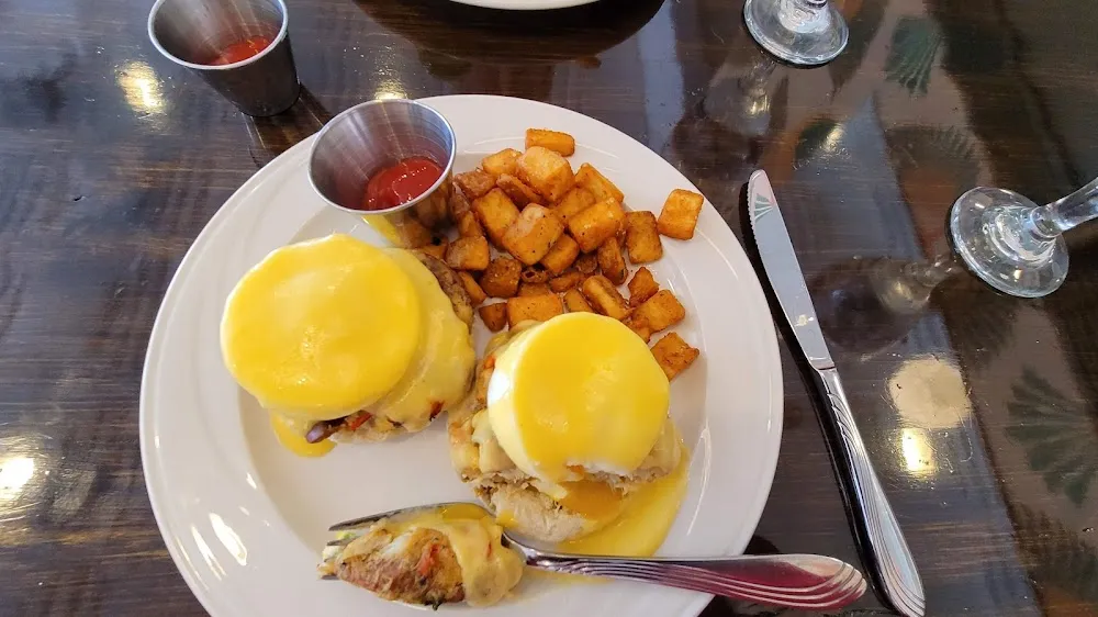 Crab Cake Benedict